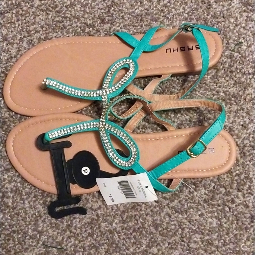 🆕️SASHU SANDALS🆕️👡 - Picture 2 of 5